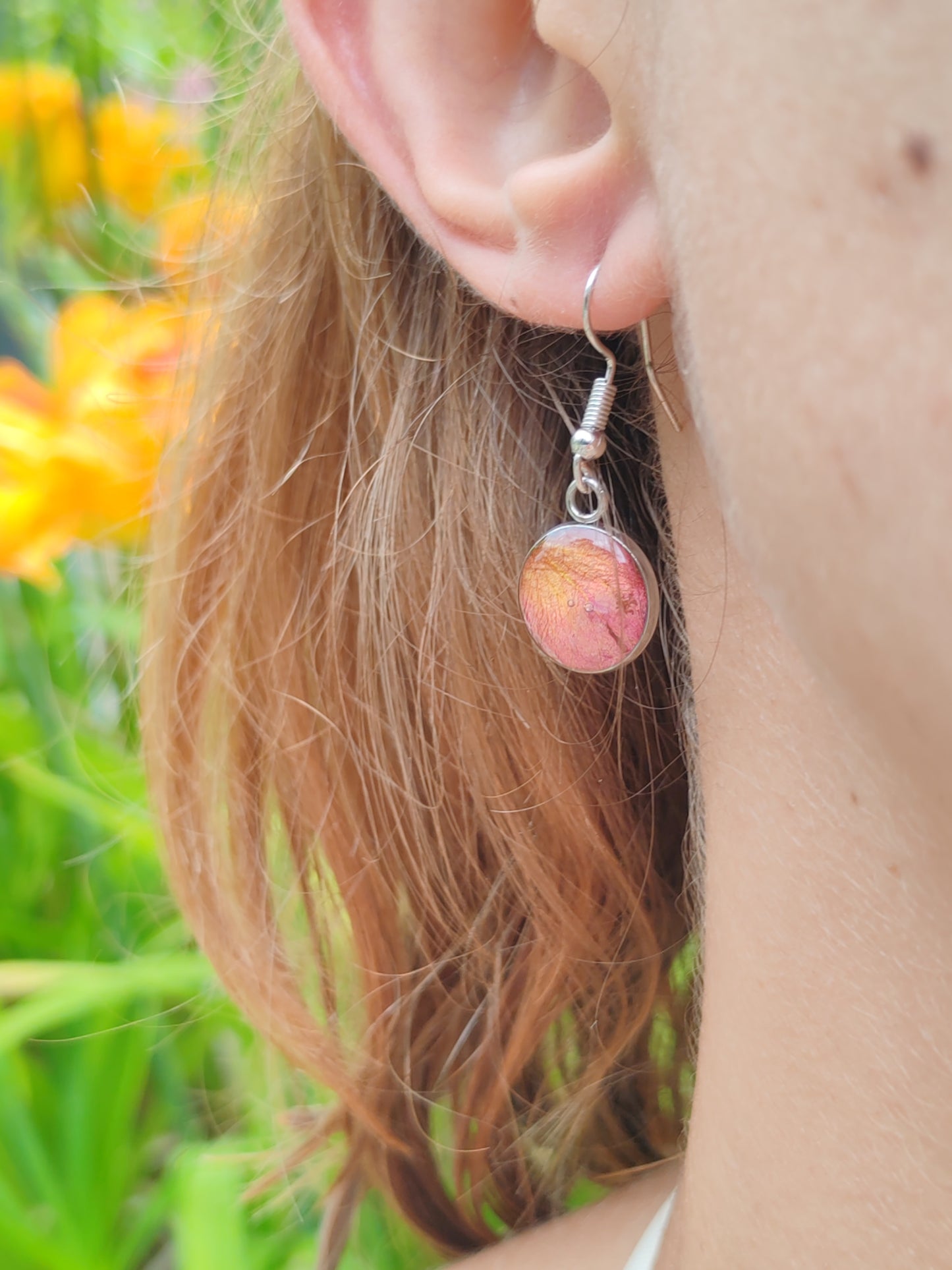 Boucle d'oreille crochet - Fleurs séchées - Pétale de rose jaune orangé