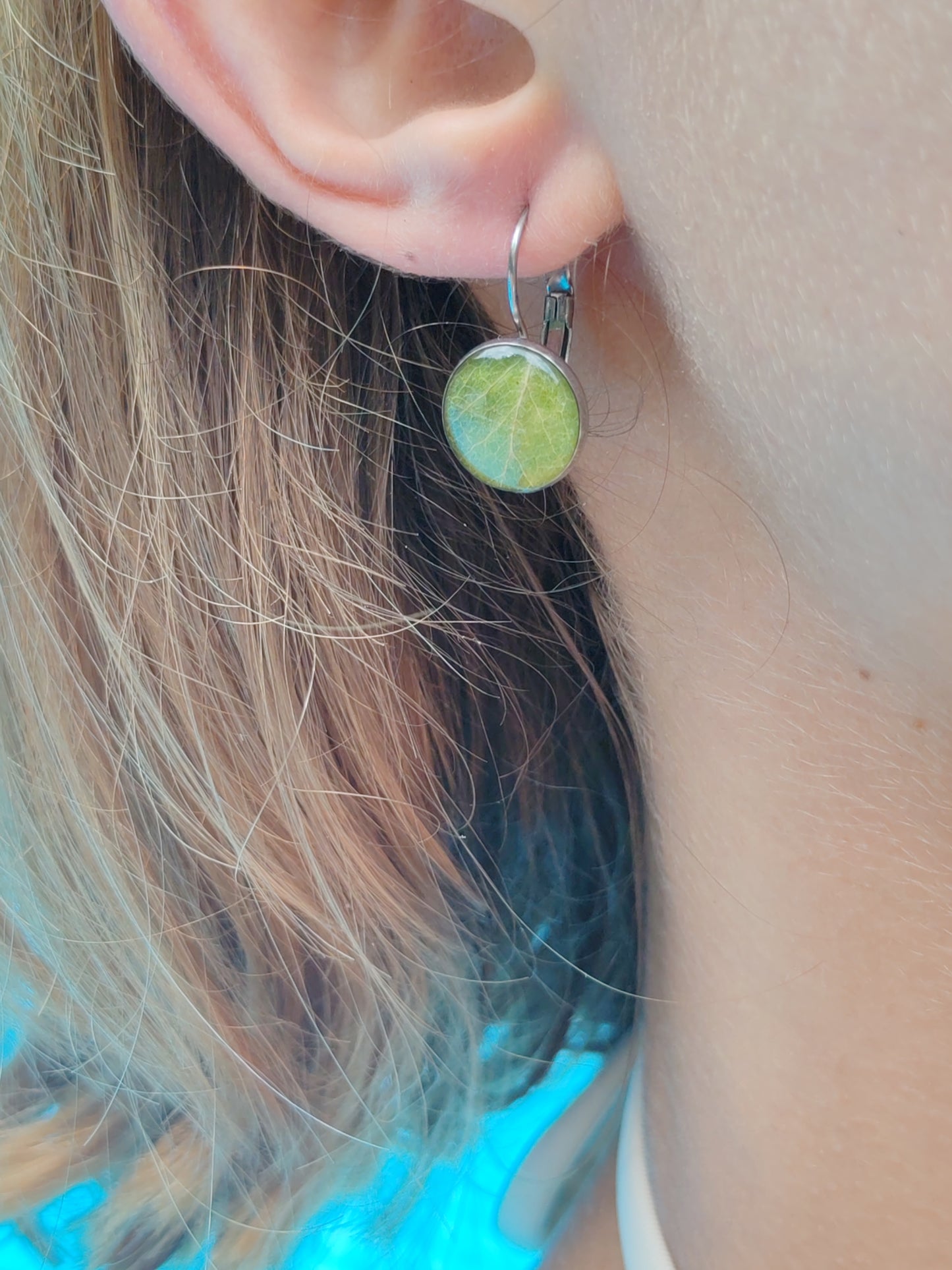 Boucle d'oreille dormeuse - Fleurs séchées - Eucalyptus