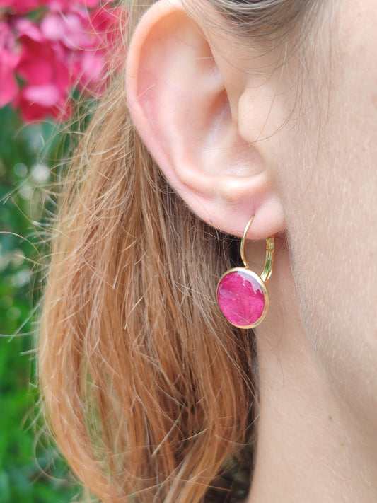 Boucle d'oreille dormeuse - Fleurs séchées - Pétale d'hortensia rose
