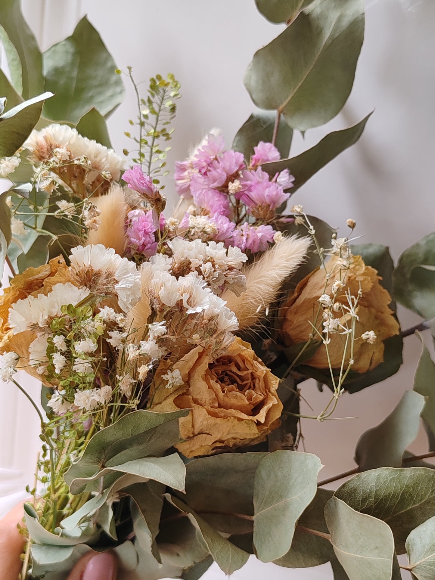 Moyen Bouquet - Fleurs séchées - Eucalyptus/Statices/Gypsophiles/Graminés/Roses
